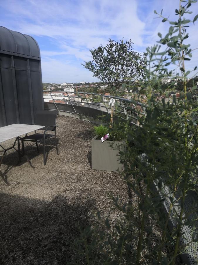Le Carmelite Apartment Поатие Екстериор снимка